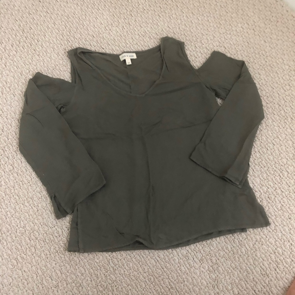 Open shoulder long sleeve blouse